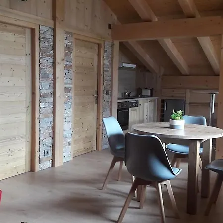 Localady - Sur Les Pistes De *