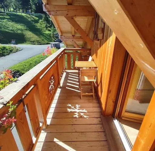 Localady - Sur Les Pistes De 梅杰夫